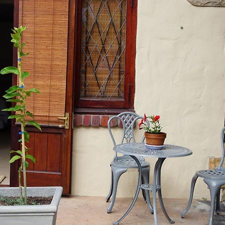 Two Door Cottage Cape Town Room photo